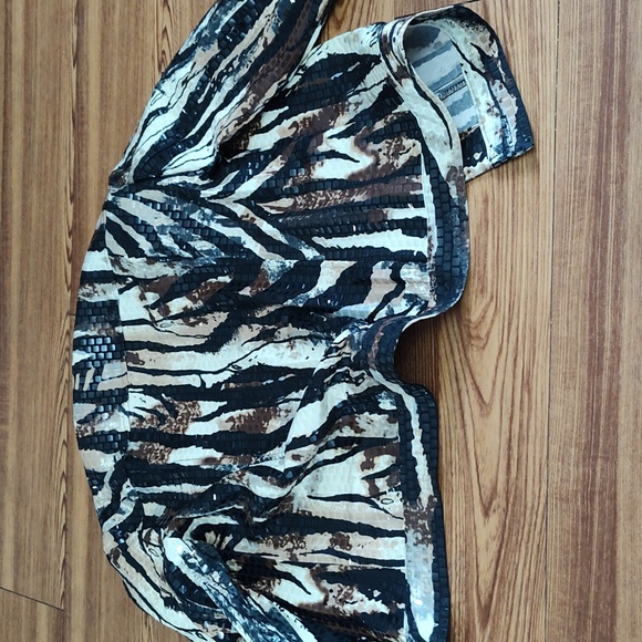 Shiny zebra/ leopard jacket - Picture 5 of 7